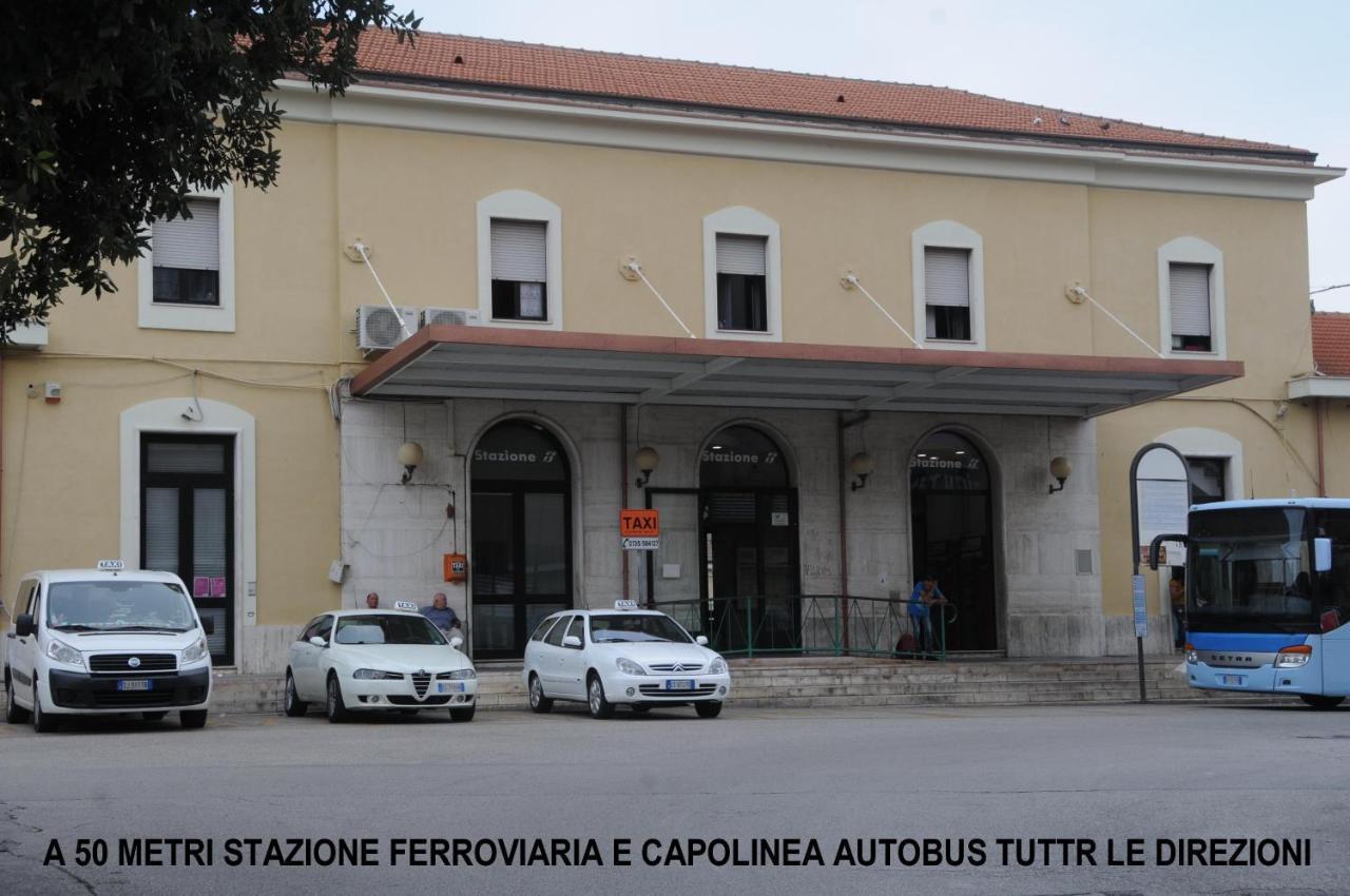 La Casa Di Luna San Benedetto del Tronto Exterior photo